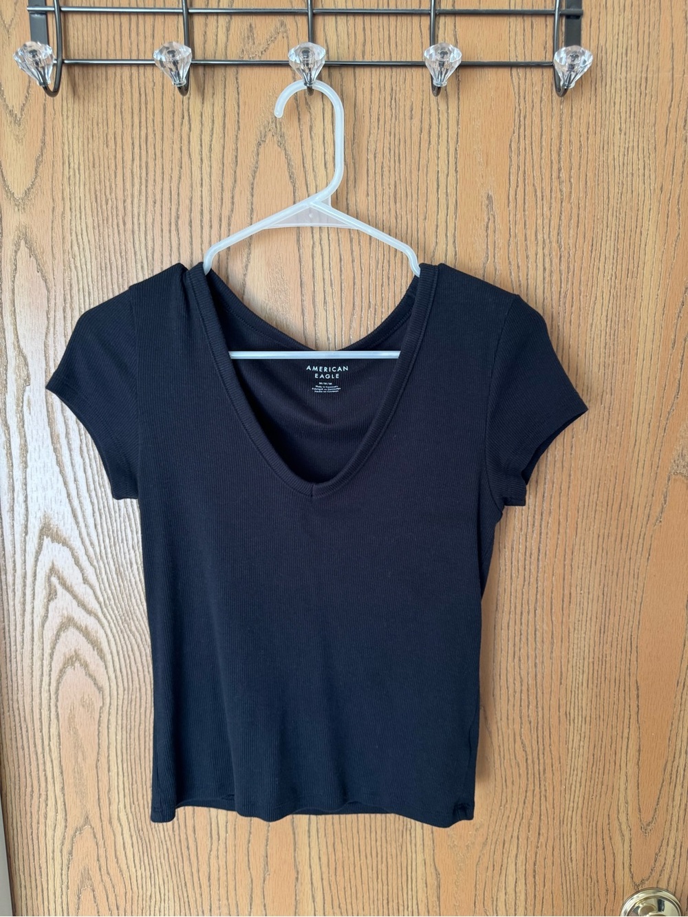 American Eagle Outfitters Black Baby Tee V-Neck Ribbed Women's Top